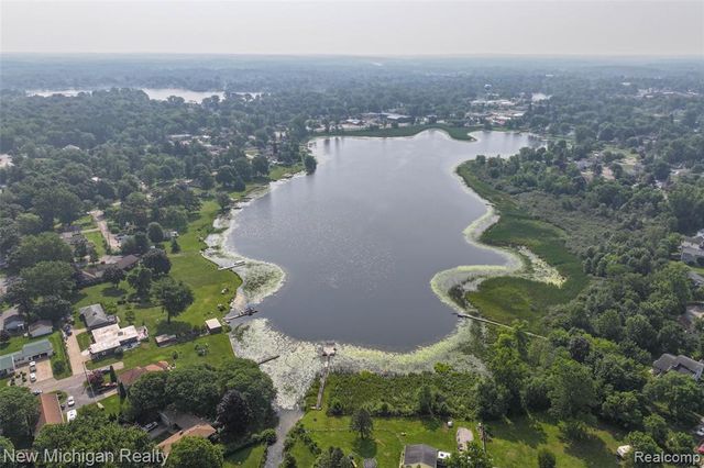 VL Delphine Drive, Holly, MI 48442