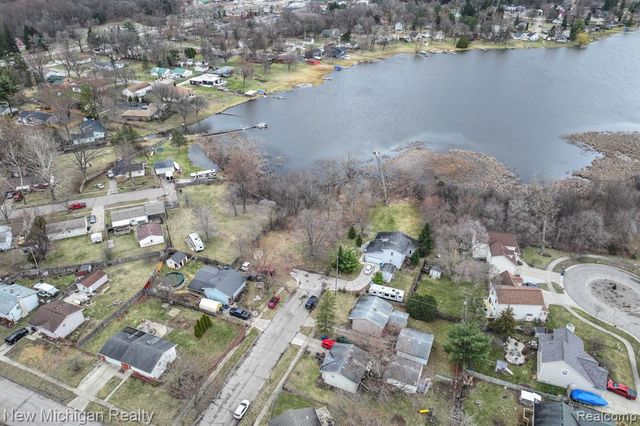 VL Delphine Drive, Holly, MI 48442