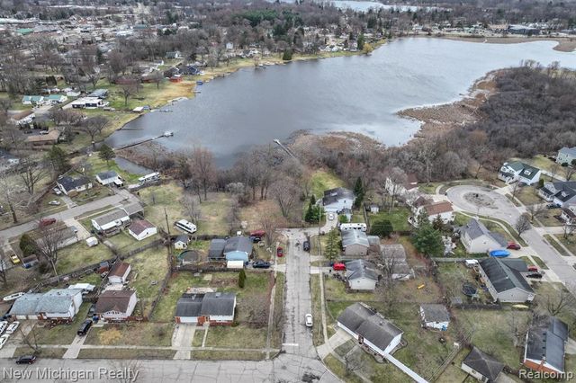 VL Delphine Drive, Holly, MI 48442