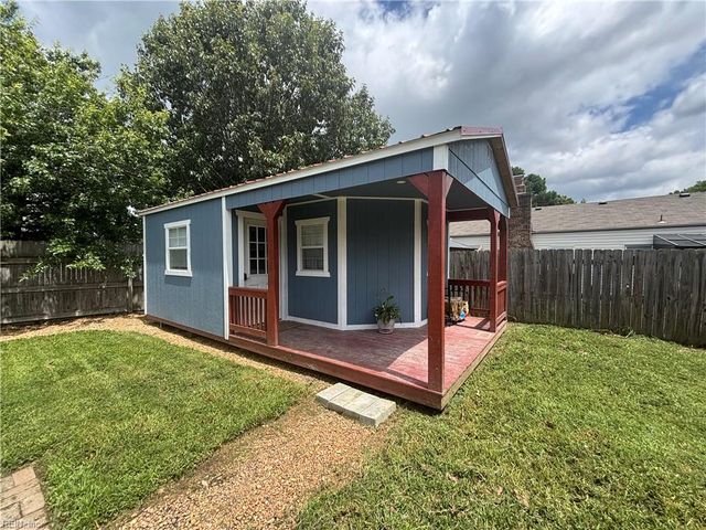1957 Blue Knob RD, Virginia Beach, VA 23464