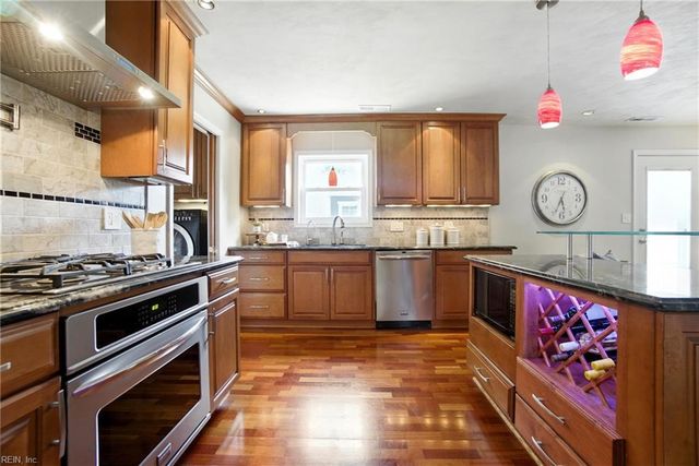1957 Blue Knob RD, Virginia Beach, VA 23464