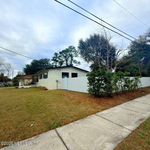 3305 CESERY Boulevard, Jacksonville, FL 32277