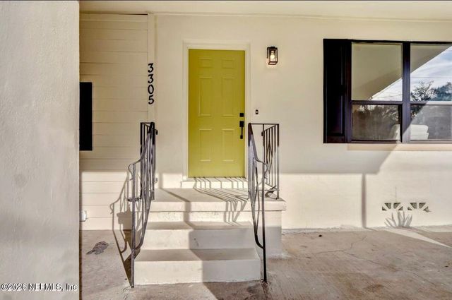 3305 CESERY Boulevard, Jacksonville, FL 32277