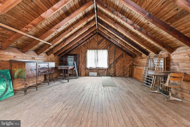 1415 SHARTLESVILLE RD, Mohrsville, PA 19541