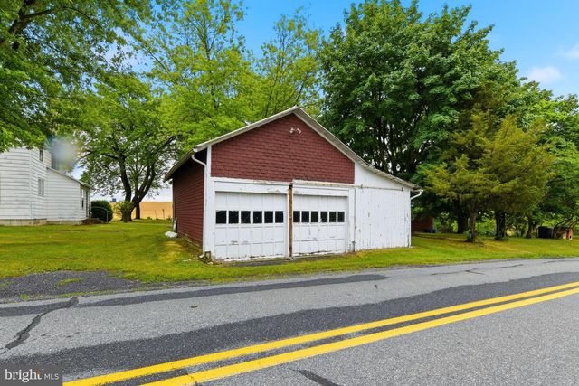 1415 SHARTLESVILLE RD, Mohrsville, PA 19541