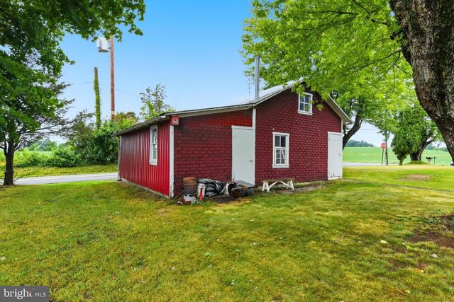 1415 SHARTLESVILLE RD, Mohrsville, PA 19541