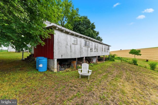 1415 SHARTLESVILLE RD, Mohrsville, PA 19541