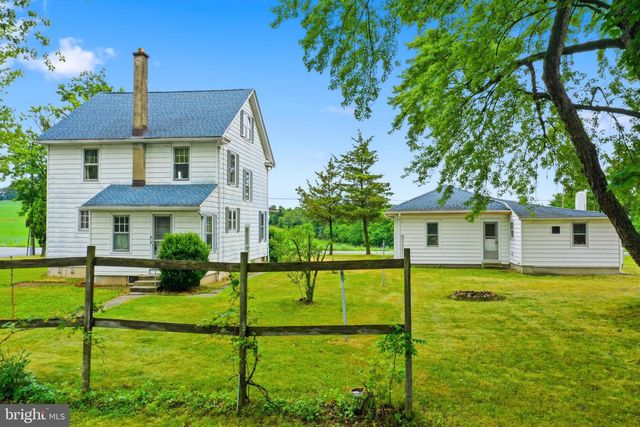 1415 SHARTLESVILLE RD, Mohrsville, PA 19541
