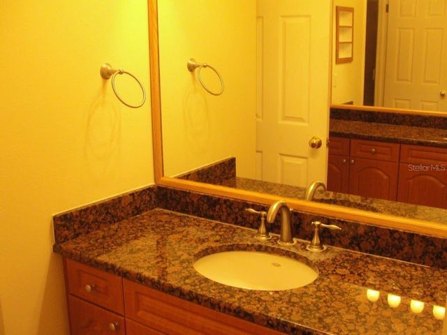 15235 W POND WOODS DRIVE, Tampa, FL 33618
