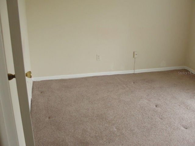 15235 W POND WOODS DRIVE, Tampa, FL 33618