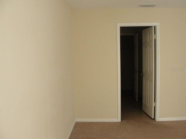 15235 W POND WOODS DRIVE, Tampa, FL 33618