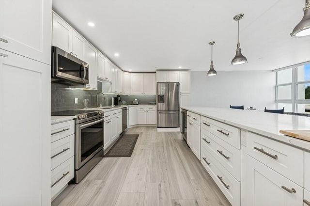 2200 S Ocean Boulevard 203, Delray Beach, FL 33483