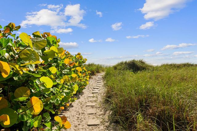 2200 S Ocean Boulevard 203, Delray Beach, FL 33483