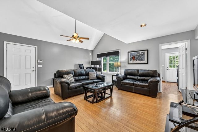1 Wyckoff Way, Hillsborough Twp., NJ 08844