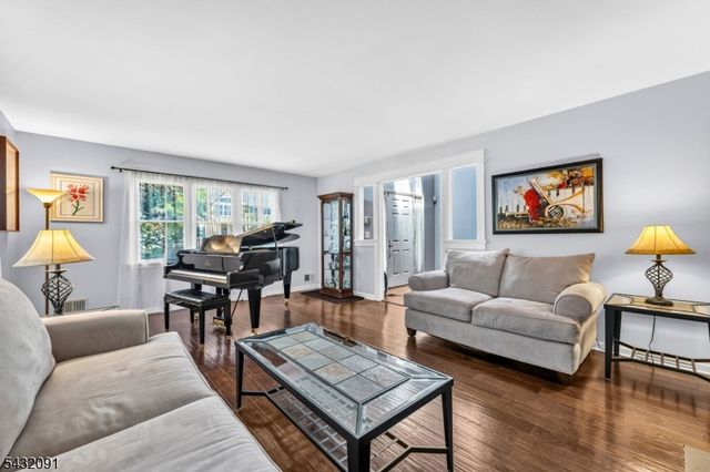1 Wyckoff Way, Hillsborough Twp., NJ 08844