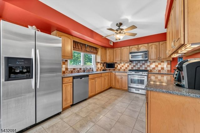 1 Wyckoff Way, Hillsborough Twp., NJ 08844
