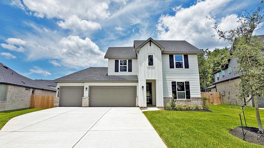4617 Vernal Loop, Conroe, TX 77303