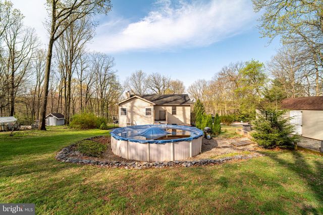 190 MASSA DR, Windsor, PA 17366