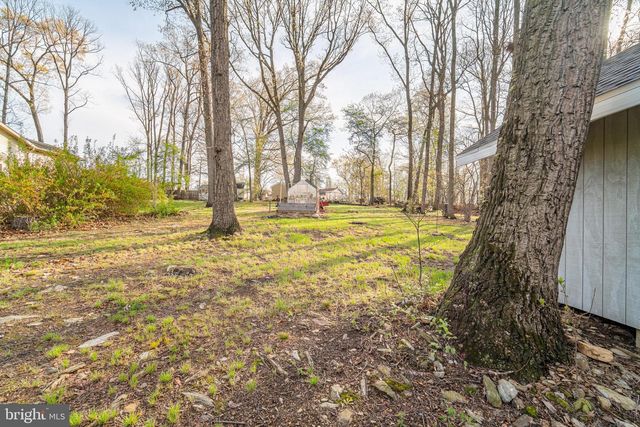 190 MASSA DR, Windsor, PA 17366