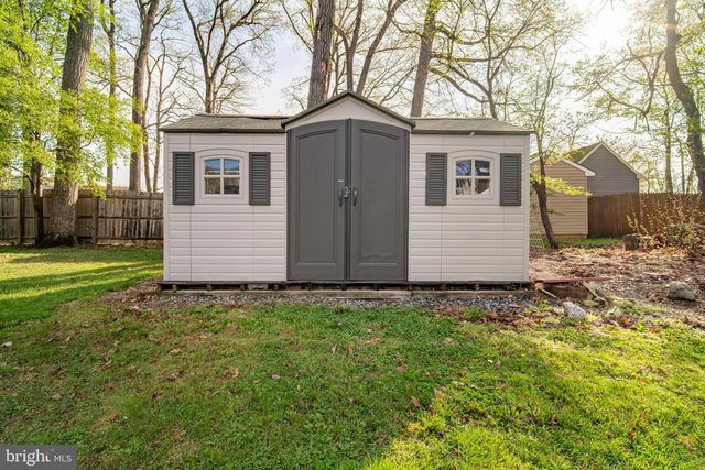 190 MASSA DR, Windsor, PA 17366