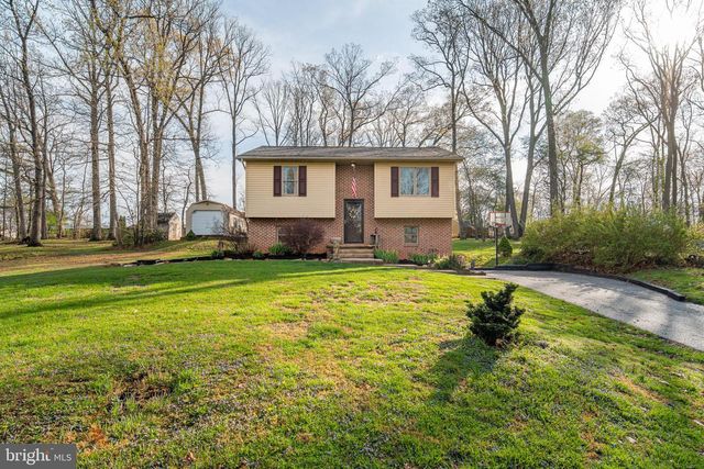 190 MASSA DR, Windsor, PA 17366