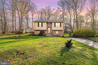 190 MASSA DR, Windsor, PA 17366