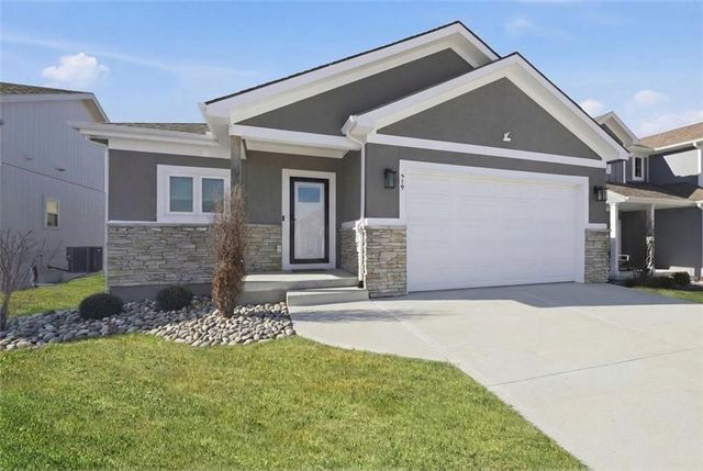 519 NW 110th Street, Kansas City, MO 64155