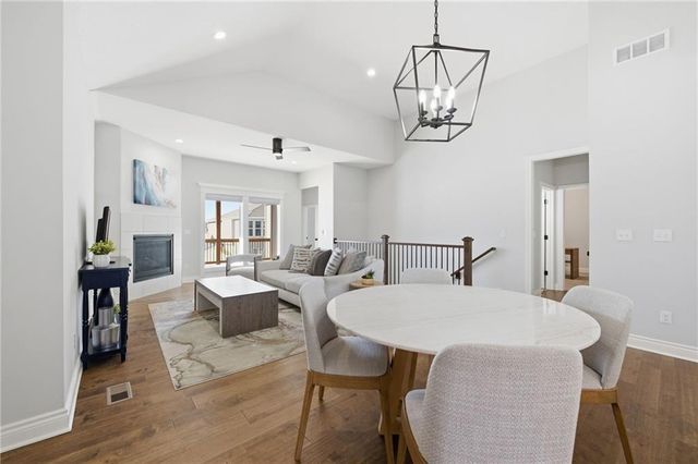 519 NW 110th Street, Kansas City, MO 64155