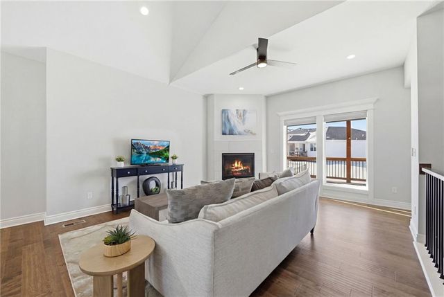 519 NW 110th Street, Kansas City, MO 64155