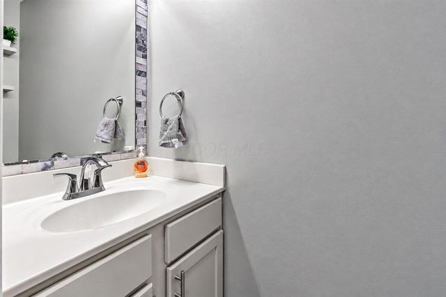 11453 Chanticleer Terrace NW, Pickerington, OH 43147