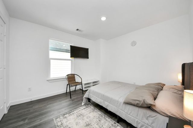 3912 Woolworth Street, Houston, TX 77026