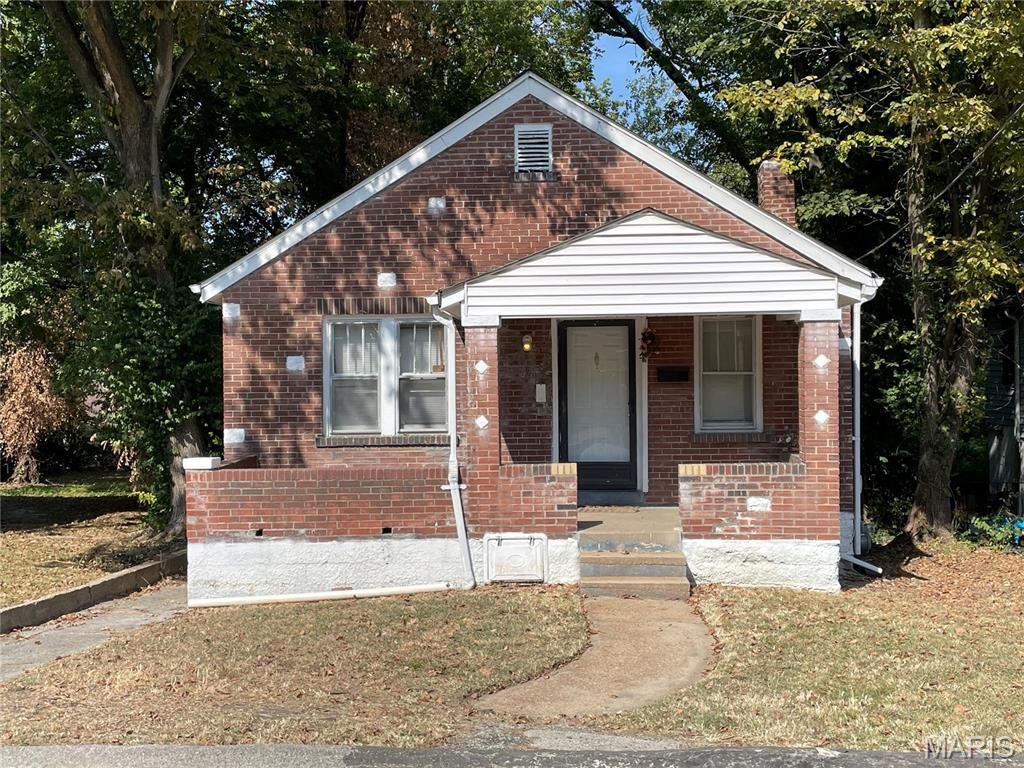 6211 Westerhoff Avenue, St Louis, MO 63121