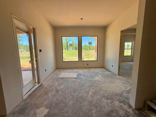 6838 Detonti Road, Bauxite, AR 72011