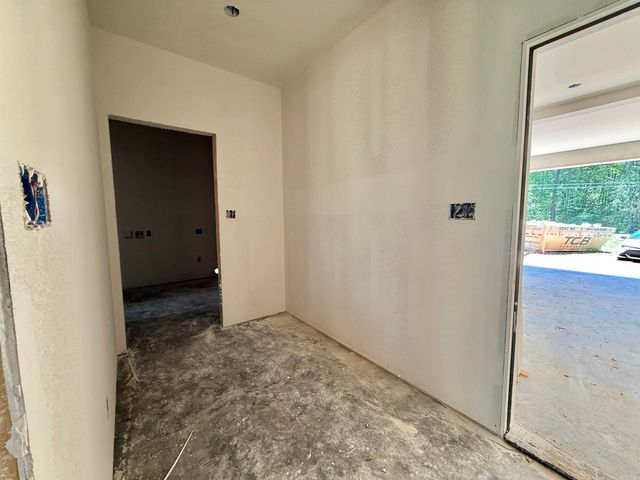 6838 Detonti Road, Bauxite, AR 72011