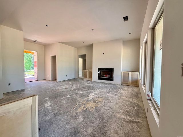 6838 Detonti Road, Bauxite, AR 72011