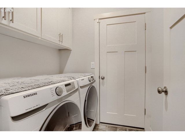 1102 S 31ST Ave, Cornelius, OR 97113