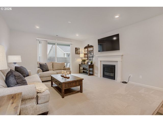 1102 S 31ST Ave, Cornelius, OR 97113