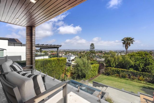 1621 Collingwood Dr., San Diego, CA 92109