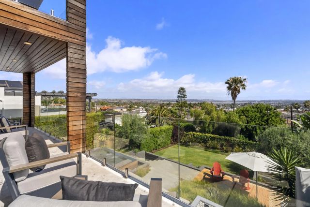 1621 Collingwood Dr., San Diego, CA 92109