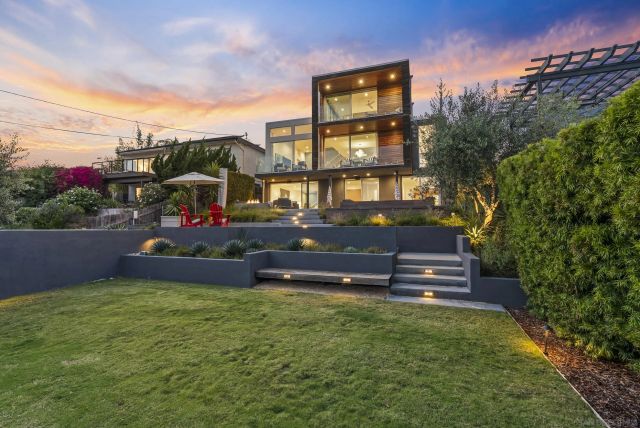 1621 Collingwood Dr., San Diego, CA 92109