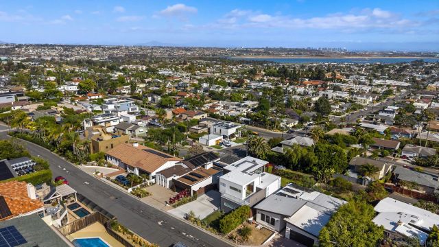 1621 Collingwood Dr., San Diego, CA 92109