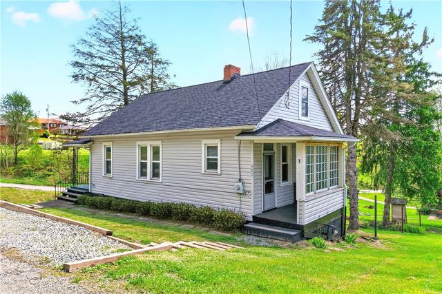 901 St. Nicholas Drive, Donora, PA 15033