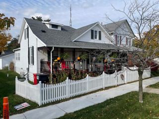 212 S Michigan Street, La Paz, IN 46537