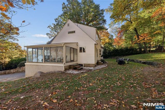 65 Stocker Road, Essex Fells, NJ 07021