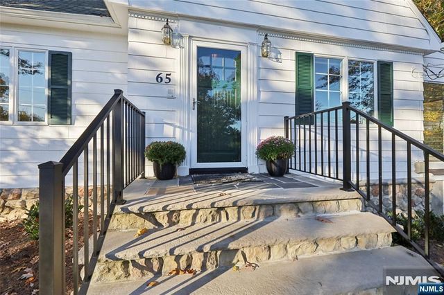 65 Stocker Road, Essex Fells, NJ 07021