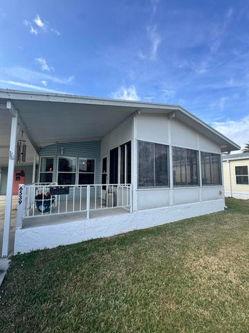 6539 Spanish Lakes Boulevard, Fort Pierce, FL 34951