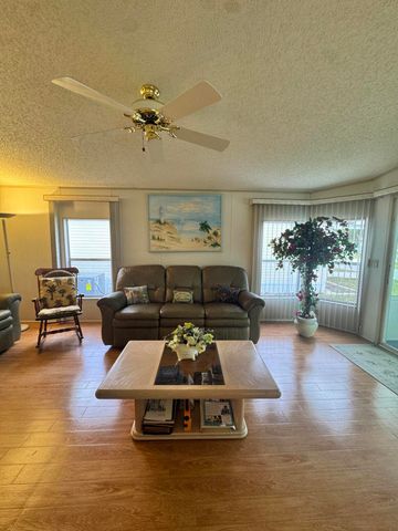 6539 Spanish Lakes Boulevard, Fort Pierce, FL 34951