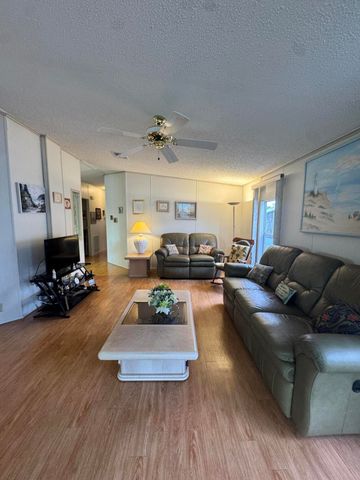 6539 Spanish Lakes Boulevard, Fort Pierce, FL 34951