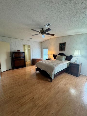 6539 Spanish Lakes Boulevard, Fort Pierce, FL 34951