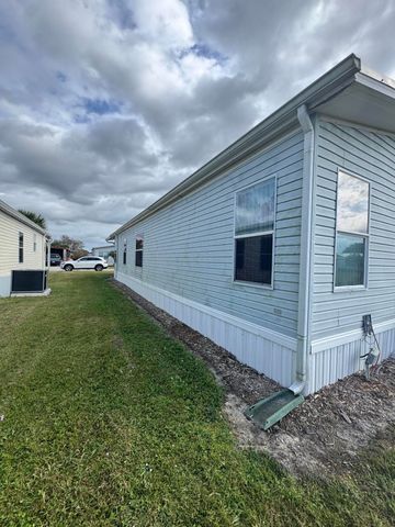 6539 Spanish Lakes Boulevard, Fort Pierce, FL 34951